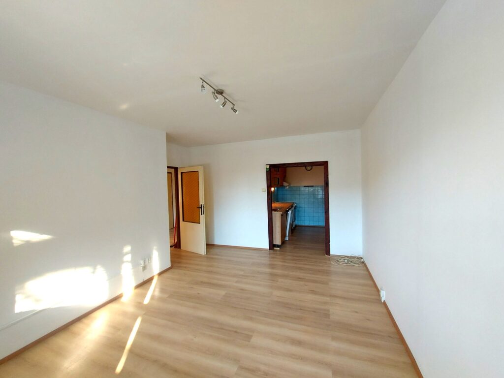 Pronájem bytu 3+1, 56 m², Nešporova